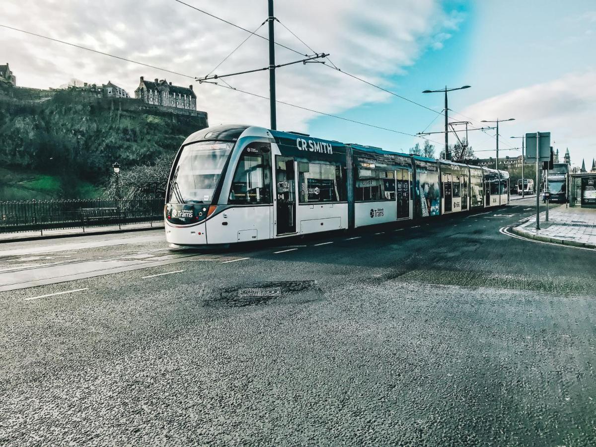 Edinburgh City Centre Aishia/Sakina Apartment Dış mekan fotoğraf